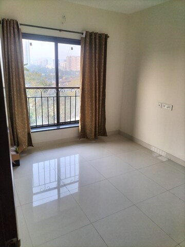 Room in 1 BHK Apartment at Truearth View, Vikhroli East – for Rent