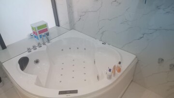 Bathroom in 3.5 BHK Apartment at SB Ecosprings, Mandur – for Rent