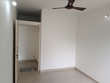 Room in 2 BHK Apartment at VBHC Vaibhava Oragadam, Oragadam – for Rent