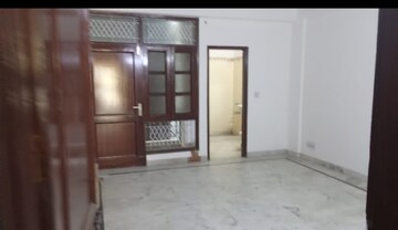 Room in 4 BHK Builder Floor at Freedom Fighters Enclave – for Rent