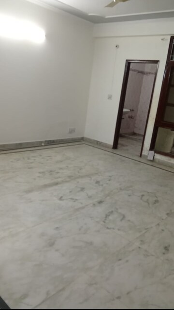 Room in 4 BHK Builder Floor at Freedom Fighters Enclave – for Rent