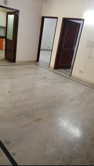 Room in 4 BHK Builder Floor at Freedom Fighters Enclave – for Rent