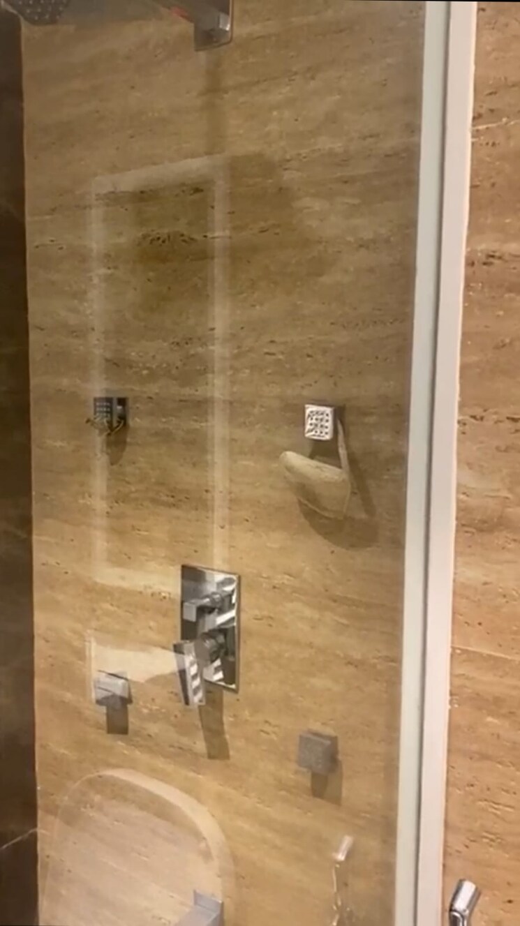 Bathroom, tharwani-heights 5 Bedroom 2000 Sq.Ft. Apartment In Sanpada Navi Mumbai 7935721