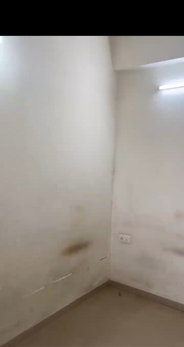 Room in 2 BHK Apartment at Avadh Enclave, Thaltej – for Rent