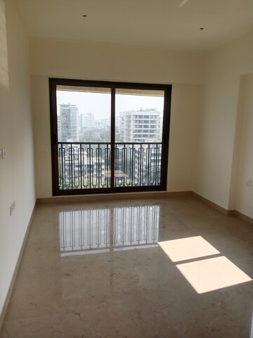 Bedroom in 5 BHK Apartment at Mirchandani Triton, Santacruz West – for Sale