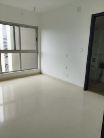 Room in 3 BHK Apartment at Piramal Revanta, Mulund West – for Sale