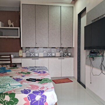 Room in 4 BHK Penthouse at Neelgiri CHS, Panvel Sector 5 – for Sale