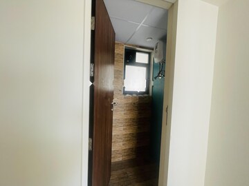Attached Bathroom in 1 BHK Apartment at Lodha Amara, Kolshet Road – for Rent