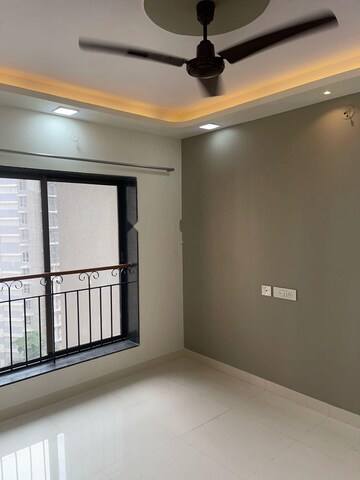 Room in 1 BHK Apartment at Vaibhavlaxmi Peak 25, Vikhroli East – for Rent
