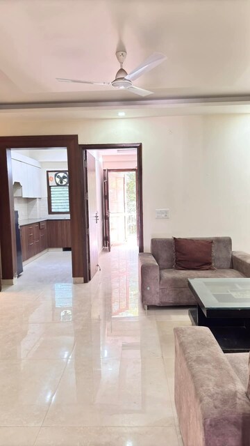 Living Room in 2.5 BHK Builder Floor at Sector 7 – for Rent