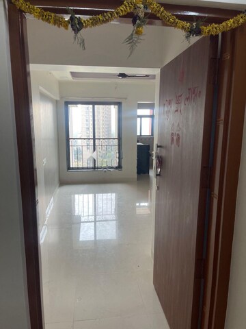 Room in 1 BHK Apartment at Vaibhavlaxmi Peak 25, Vikhroli East – for Rent