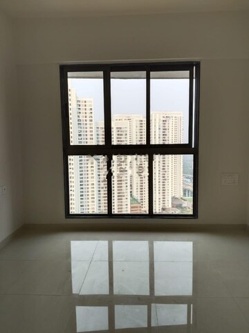 Room in 1 BHK Apartment at Runwal Eirene, Balkum Pada – for Rent