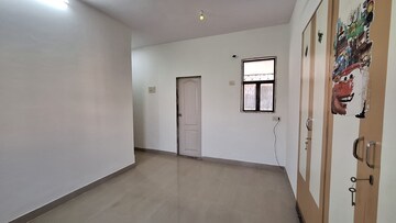 Room in 2 BHK Apartment at Happy Valley, Manpada – for Rent