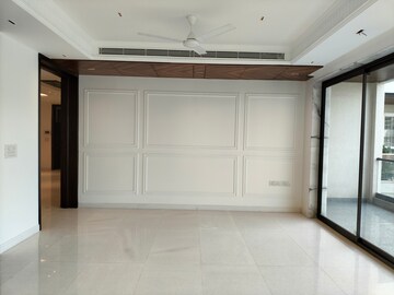 Room in 4 BHK Apartment at Safdarjang Enclave – for Rent