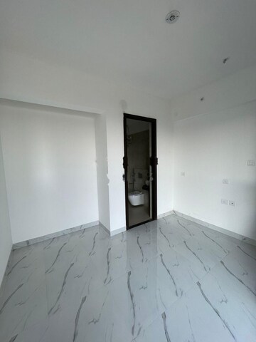 Room in 2 BHK Apartment at Raymond Ten X Habitat, Pokhran Road No 2 – for Rent