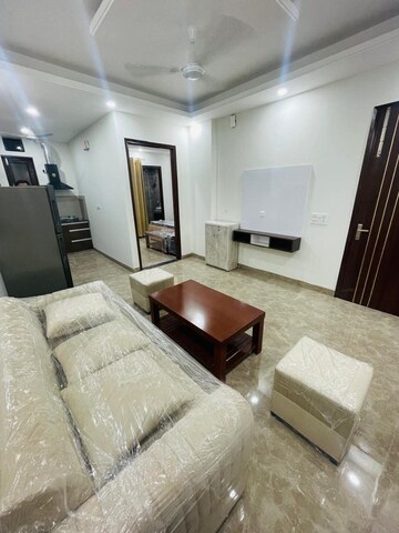 Master Bedroom in 2 BHK Builder Floor at Sector 9 – for Rent