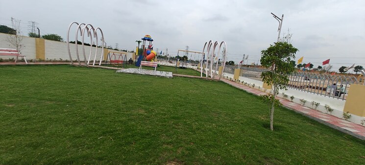 Garden, swastik-jai-sagar-city  233 Sq.Yd. Plot In Renwal Manji Jaipur 7936548