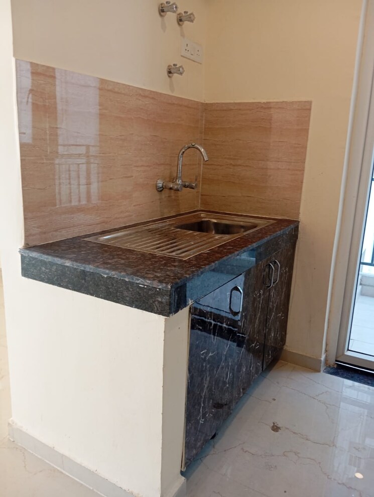 Kitchen, omaxe-the-palace 3 Bedroom 1650 Sq.Ft. Apartment In Gomti Nagar Lucknow 7936384