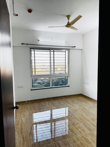Room in 2 BHK Apartment at VTP Leonara, Mahalunge – for Rent