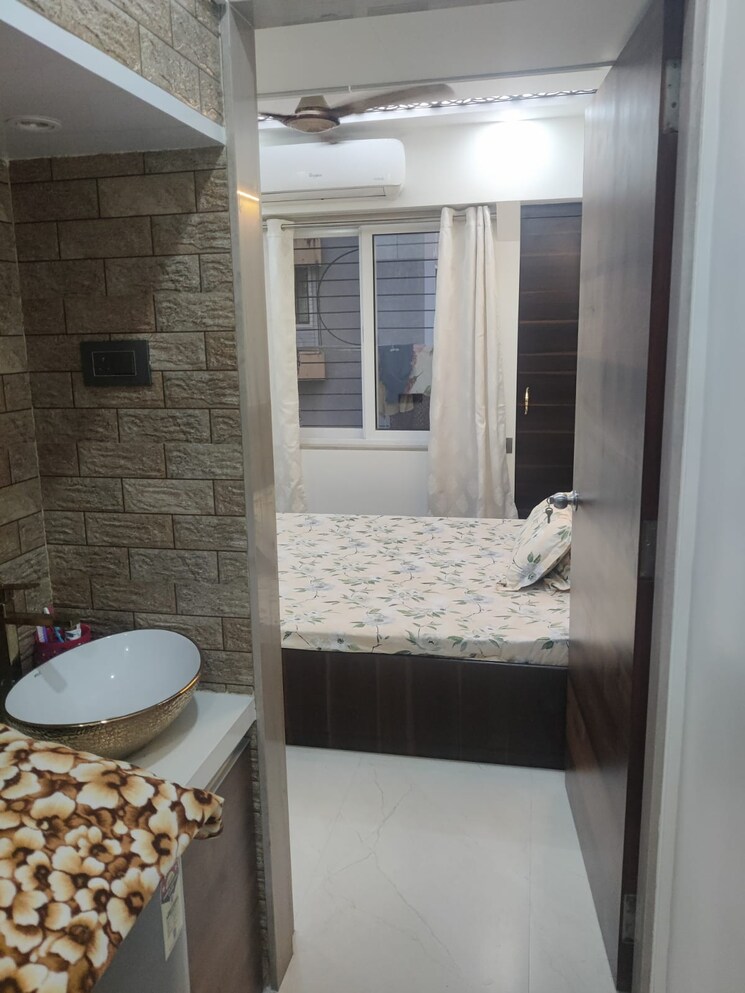 Bathroom, swastik-palms-chs 3 Bedroom 700 Sq.Ft. Apartment In Brahmand Thane 7936581