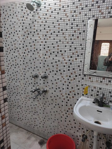 Bathroom in 1 RK Villa at RWA Apartments Sector 39, Sector 39 – for Rent