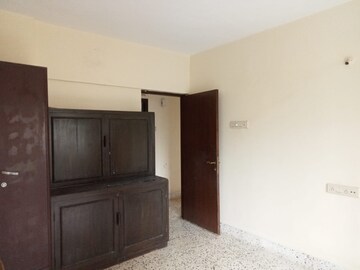 Room in 3 BHK Apartment at Lokhandwala Whispering Palms, Kandivali East – for Sale