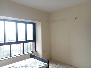 Room in 3 BHK Apartment at Lokhandwala Whispering Palms, Kandivali East – for Sale