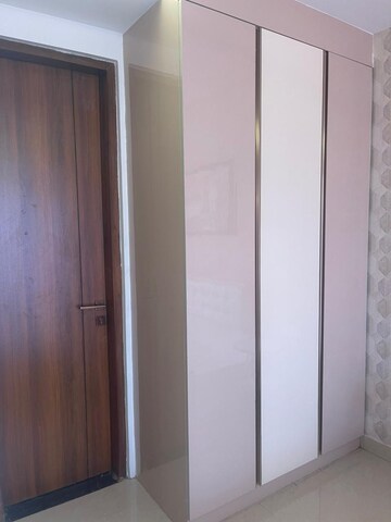 Building Lobby in 3 BHK Apartment at Sector 57 – for Rent