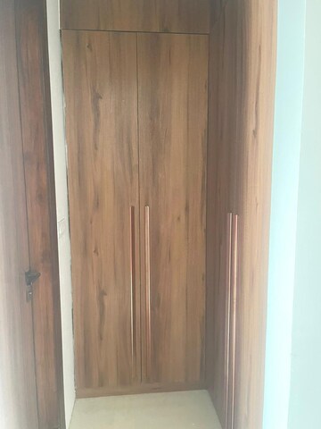 Furnished Amenities in 3 BHK Apartment at Sector 57 – for Rent