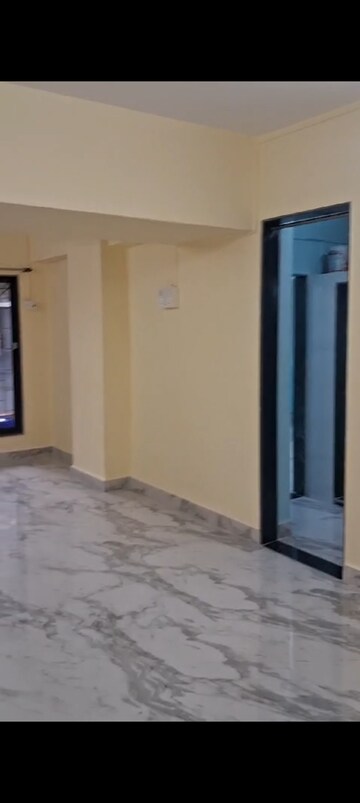Room in 1 BHK Apartment at Kurla East – for Rent