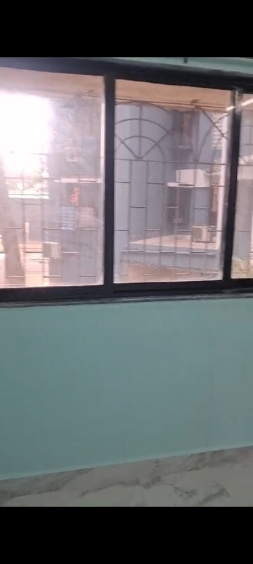 Master Bedroom in 1 BHK Apartment at Kurla East – for Rent