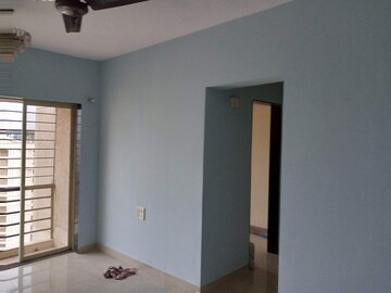 Master Bedroom in 2 BHK Apartment at DB Realty Parkwoods, Kasarvadavali – for Rent