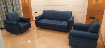 Bedroom in 3 BHK Builder Floor at Sector 9 – for Rent