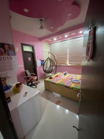 Room in 4 BHK Apartment at Sector 10 Dwarka – for Sale
