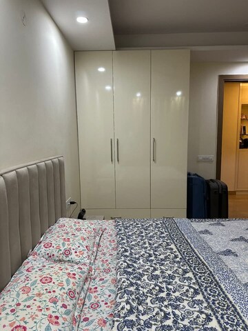 Bedroom in 3 BHK Builder Floor at Sector 9a – for Rent