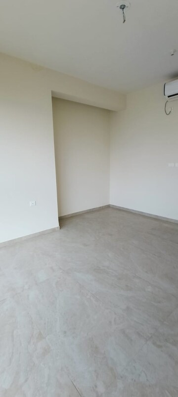 Room in 2 BHK Apartment at Tata Serein, Pokhran Road No 2 – for Sale