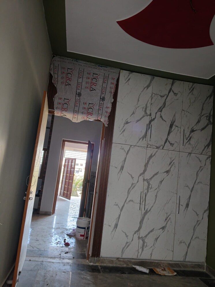 Room, dwarika puri rd 3 Bedroom 117 Sq.Yd. Independent House In Dwarika Puri rd Meerut 7936853