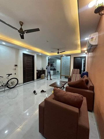 Living Room in 3 BHK Builder Floor at Sector 7 – for Rent