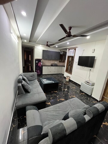 Master Bedroom in 3 BHK Builder Floor at Chattarpur – for Rent