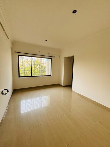 2 BHK Apartment For Rent in Akashganga Complex Kavesar, Kavesar
