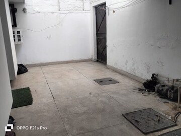 Room in 2 BHK Builder Floor at Greater Kailash I – for Rent