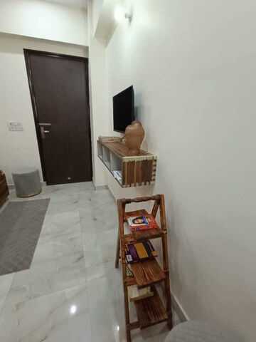 Furnished Amenities in 1 RK Apartment at Sector 18 – for Rent