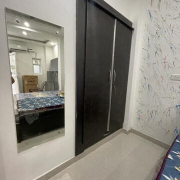 Building Lobby in 1 RK Builder Floor at Sector 41 – for Rent