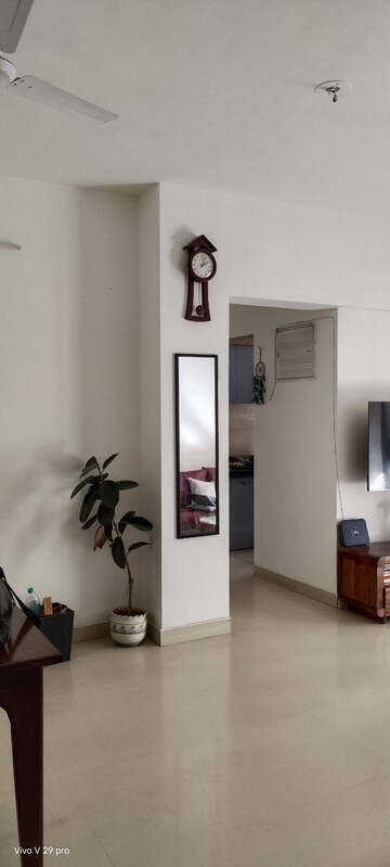 Furnished Amenities in 3 BHK Apartment at Lodha Splendora, Ghodbunder Road – for Rent