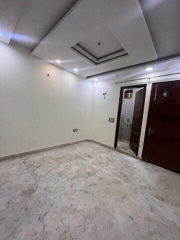 Room in 2 BHK Builder Floor at Royal Garden Shastri Nagar, Shastri Nagar – for Rent