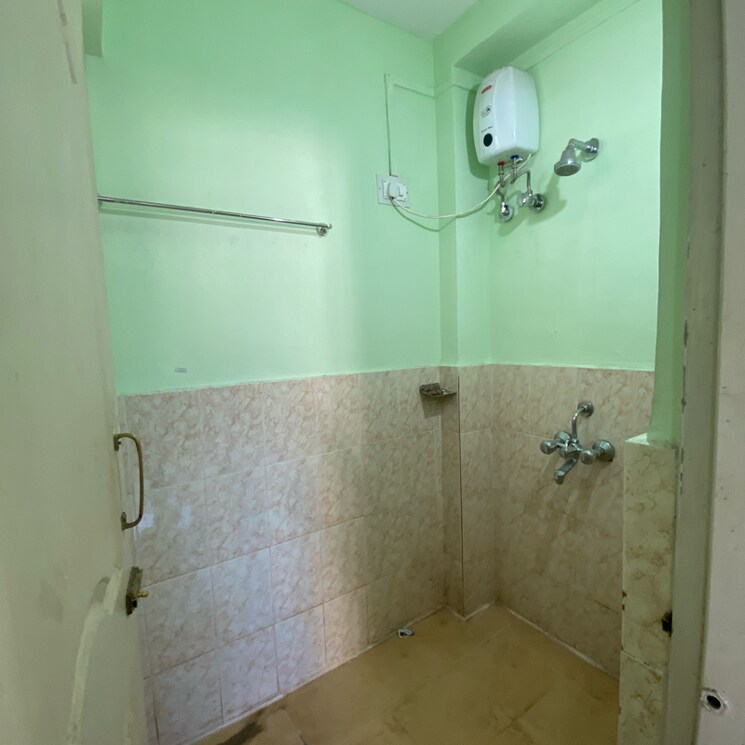 Bathroom, om-chs-sion 1 Bedroom 652 Sq.Ft. Apartment In Sion Mumbai 7937358
