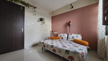 Master Bedroom in 2 BHK Apartment at Amanora Adreno Towers, Hadapsar – for Rent