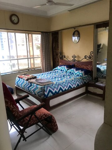 Bedroom in 2 BHK Apartment at Bandra West – for Rent