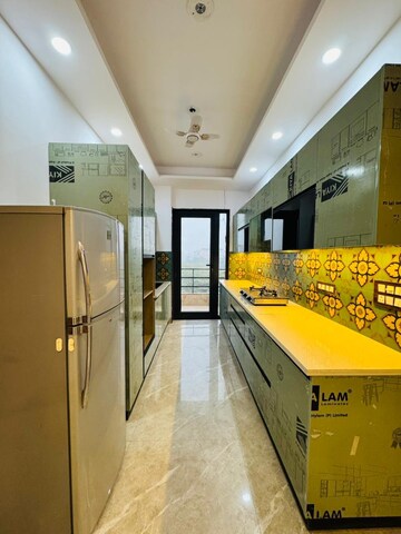 Kitchen in 3.5 BHK Apartment at Sector 57 – for Rent