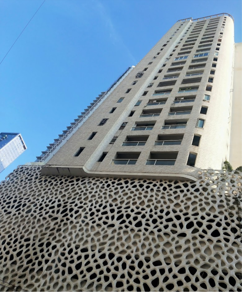 3 BHK 2700 Sq.Ft. Apartment in Neumec Chandelier Court